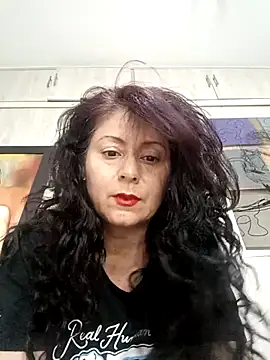Snapshot of lunadicty chatting on May 2026 11:12:02 PM lunadicty online show from May 2026 11:12:02 PM