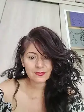 Snapshot of lunadicty chatting on May 2026 06:48:02 PM lunadicty online show from May 2026 06:48:02 PM