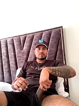 PapiStan online show from September 2025 06:02:02 PM