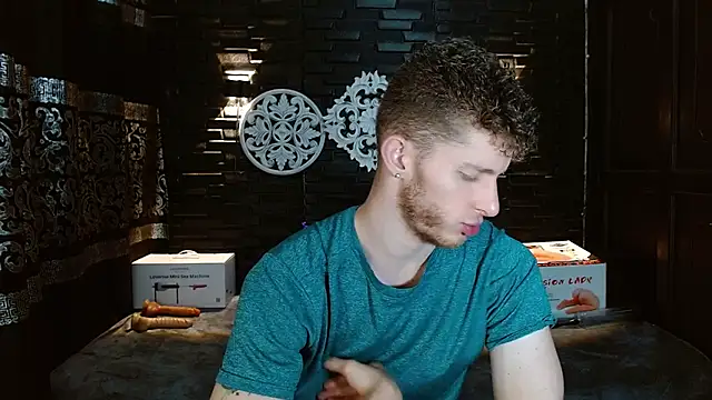 andrewxbi online show from November 2025 11:54:02 AM