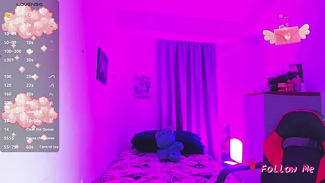 SkylerBennet online show from November 2025 03:28:01 AM