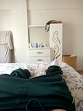 Snapshot of leona633 chatting on December 2025 09:47:02 AM leona633 online show from December 2025 09:47:02 AM