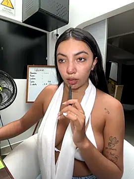 ImAshley1 online show from October 2025 02:04:02 PM