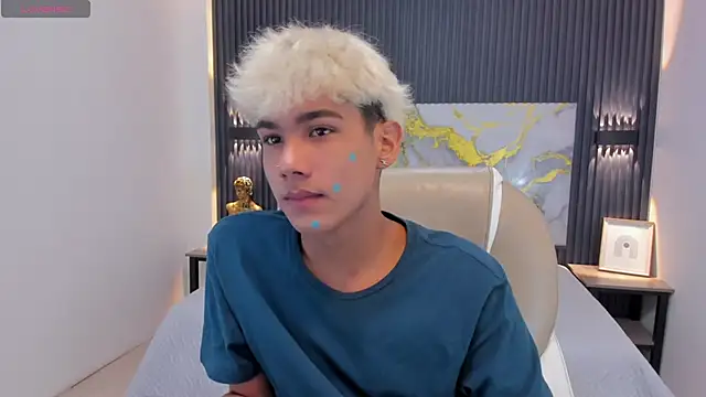 OliverTwinky online show from October 2025 02:04:02 PM