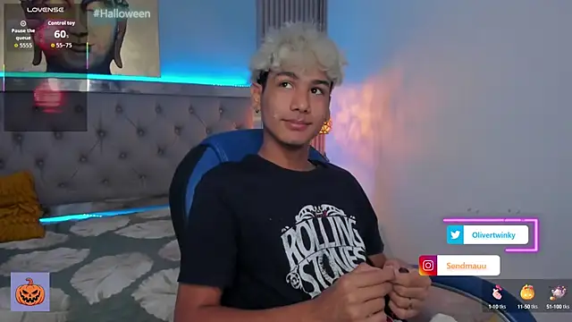 OliverTwinky online show from October 2025 11:16:01 PM