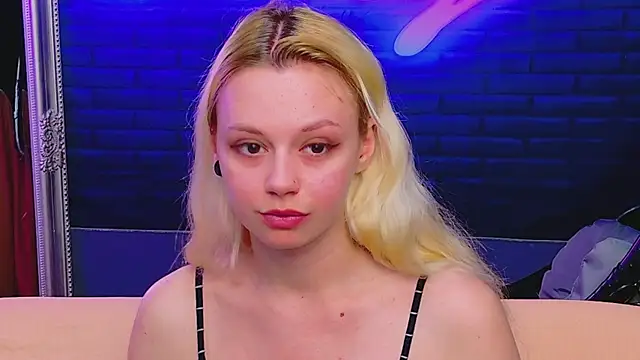 AlessiaCroft online show from June 2026 04:11:01 AM