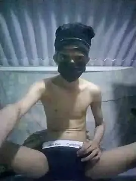 HannanKhan25 online show from November 2025 01:11:02 PM