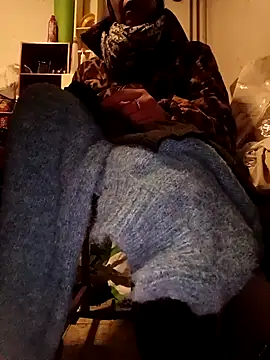 cherryy18 online show from December 2025 06:09:01 AM