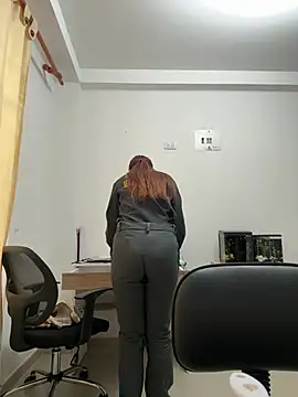 Snapshot of MELODY__06 chatting on February 2026 12:34:01 PM MELODY 06 online show from February 2026 12:34:01 PM