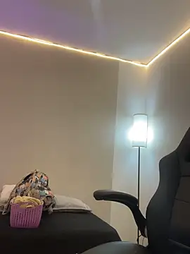 Snapshot of Kariina__69 chatting on October 2025 03:05:02 AM Kariina 69 online show from October 2025 03:05:02 AM