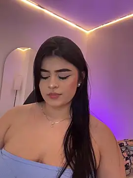 Snapshot of Kariina__69 chatting on October 2025 02:34:02 AM Kariina 69 online show from October 2025 02:34:02 AM