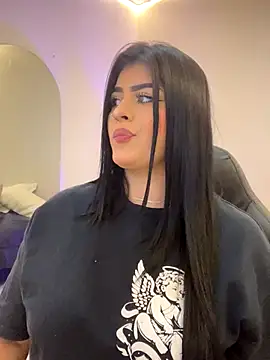 Snapshot of Kariina__69 chatting on October 2025 03:28:02 AM Kariina 69 online show from October 2025 03:28:02 AM