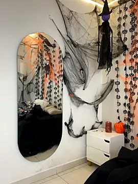 Snapshot of Kariina__69 chatting on November 2025 03:27:01 AM Kariina 69 online show from November 2025 03:27:01 AM