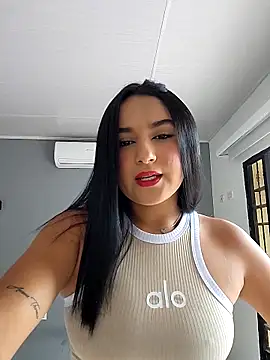 Snapshot of Rosa_Warreen_ chatting on September 2025 12:51:01 PM Rosa Warreen online show from September 2025 12:51:01 PM