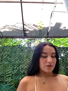 Snapshot of Rosa_Warreen_ chatting on September 2025 12:43:02 PM Rosa Warreen online show from September 2025 12:43:02 PM