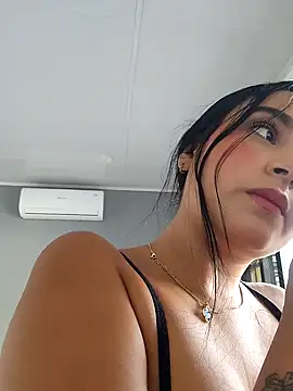 Rosa Warreen  online show from October 2025 12:49:02 PM