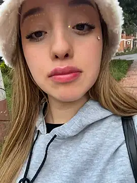 Baby  Otaku online show from February 2026 10:41:02 PM