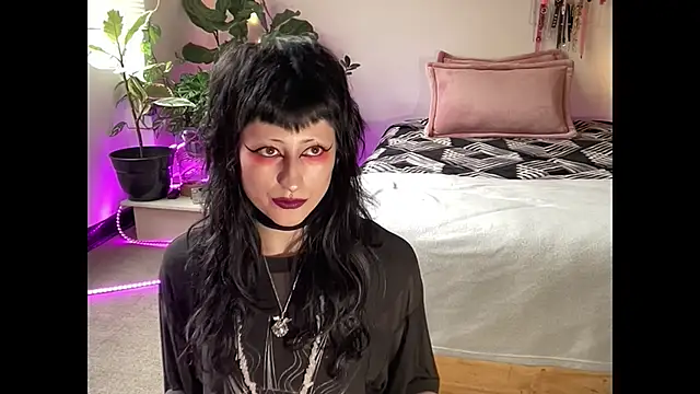 Snapshot of ELENA_UMBRA chatting on December 2025 07:07:01 PM ELENA UMBRA online show from December 2025 07:07:01 PM