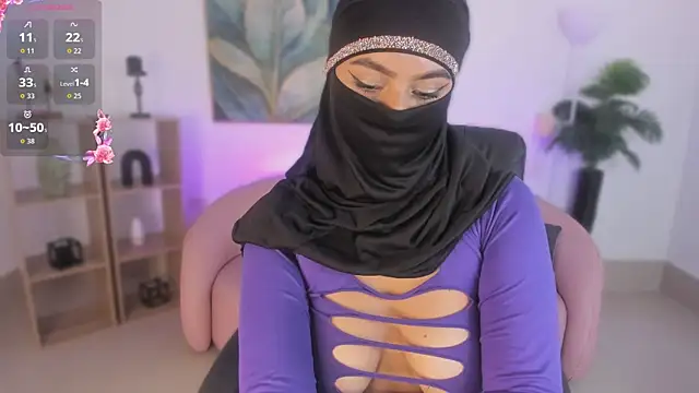 Snapshot of kylie_soraya chatting on September 2025 04:11:01 PM kylie soraya online show from September 2025 04:11:01 PM