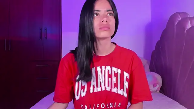 BellaSun  online show from September 2025 04:34:02 AM