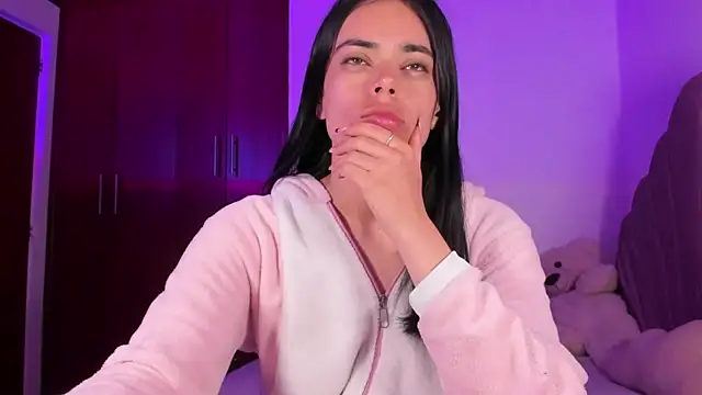 BellaSun  online show from November 2025 04:36:01 AM