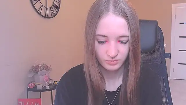 KateKayer online show from October 2025 08:55:02 AM