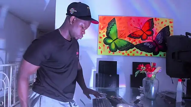 feliipehot online show from March 2026 03:15:02 PM