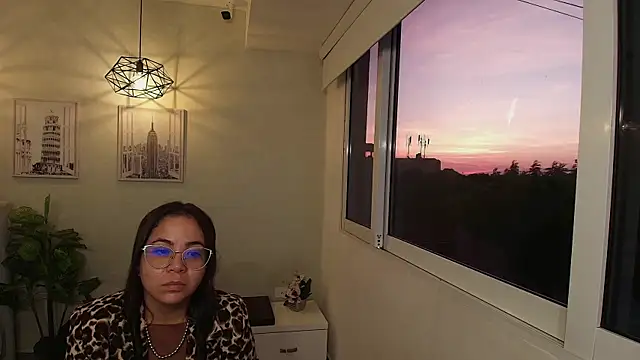 Snapshot of _Victoria_Collins chatting on September 2025 10:48:01 AM Victoria Collins online show from September 2025 10:48:01 AM