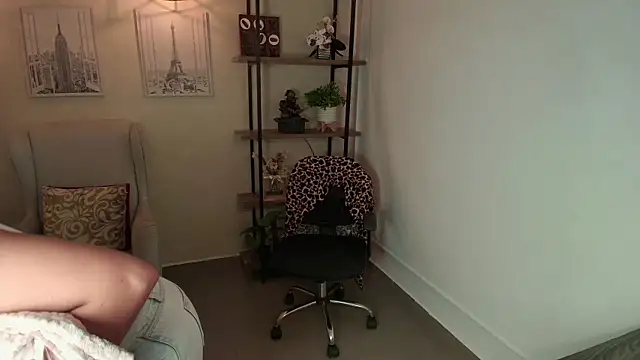  Victoria Collins online show from June 2026 11:12:02 AM