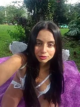 Lunaluxe1001 online show from October 2025 01:18:02 PM