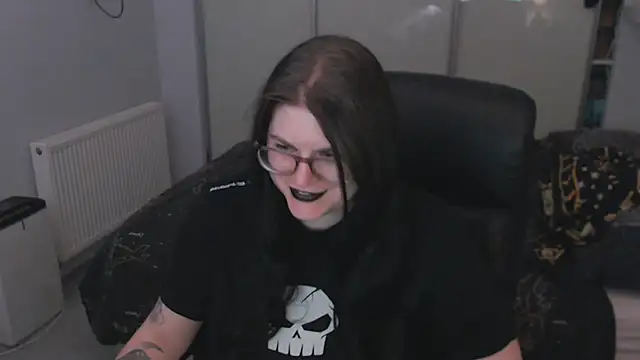 GothSuccubusBabe online show from May 2026 10:11:02 PM