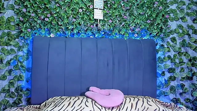 evelin 33 online show from September 2025 07:28:01 PM