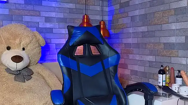 DixyPalmer online show from March 2026 07:20:02 PM