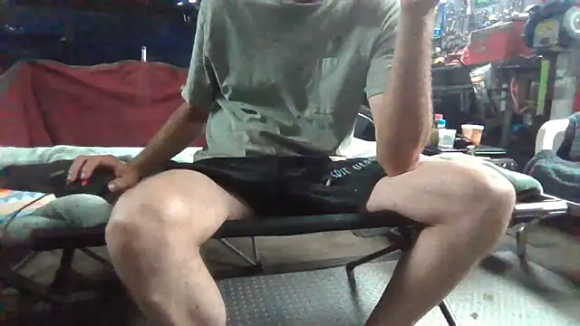 Lovyourpuss online show from February 2026 07:41:01 PM