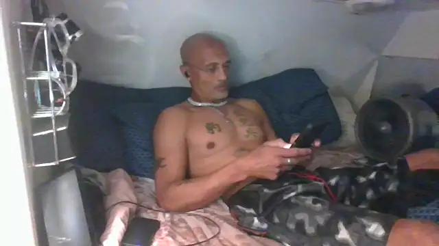 Snapshot of badboy2u2025 chatting on December 2025 03:08:02 PM badboy2u2025 online show from December 2025 03:08:02 PM