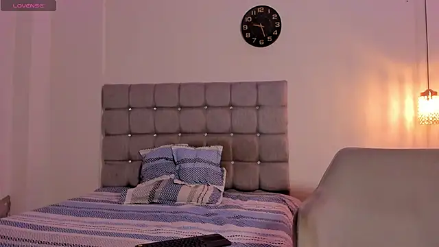 Snapshot of Santy_Stump chatting on October 2025 12:20:01 AM Santy Stump online show from October 2025 12:20:01 AM