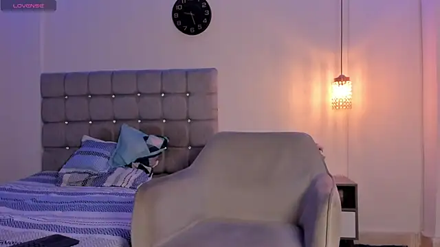 Snapshot of Santy_Stump chatting on October 2025 09:24:01 PM Santy Stump online show from October 2025 09:24:01 PM