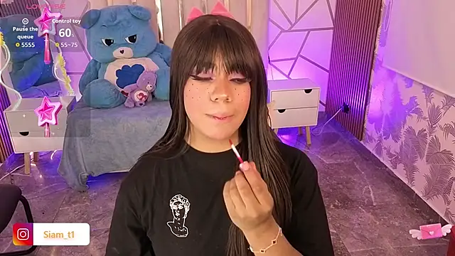 Siiam tay online show from October 2025 03:39:02 AM