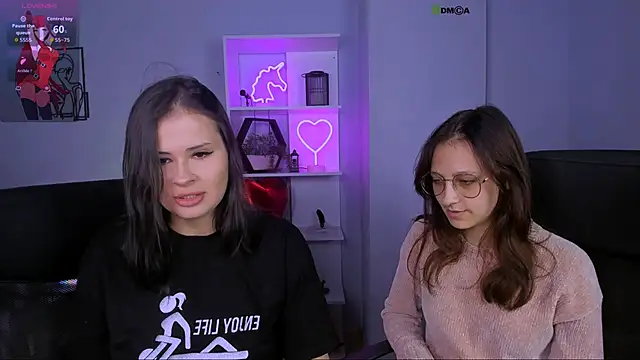 jeren smile online show from November 2025 09:19:02 PM