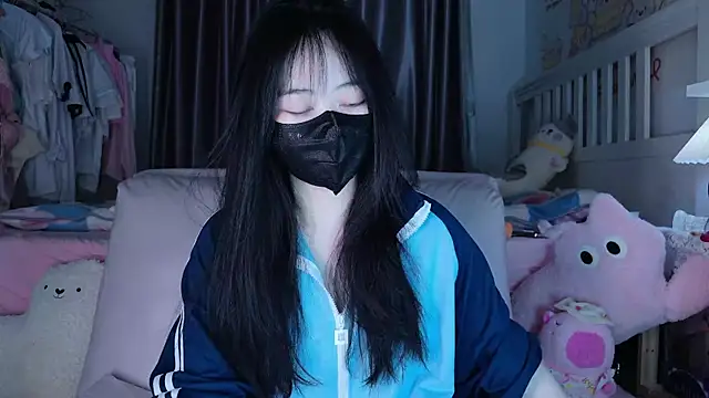 love-uiui online show from January 2026 08:18:02 PM