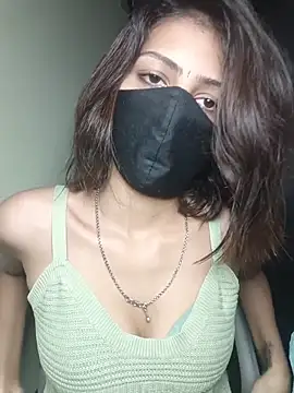 Isha Sax online show from October 2025 06:59:01 AM