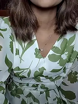 Isha Sax online show from February 2026 04:23:01 PM