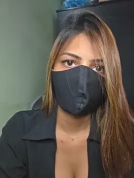 Isha Sax online show from March 2026 06:29:01 AM