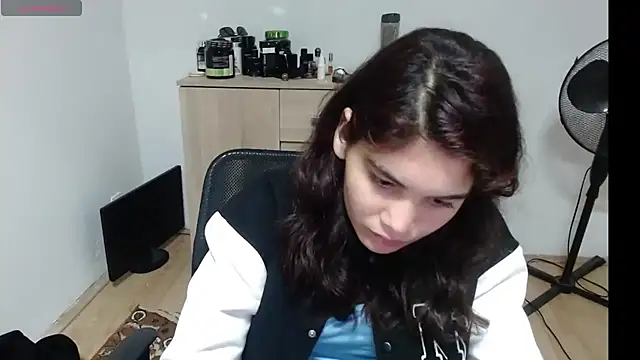 Snapshot of MalloryMyers chatting on October 2025 08:30:02 PM MalloryMyers online show from October 2025 08:30:02 PM