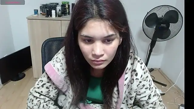 Snapshot of MalloryMyers chatting on October 2025 06:58:02 PM MalloryMyers online show from October 2025 06:58:02 PM