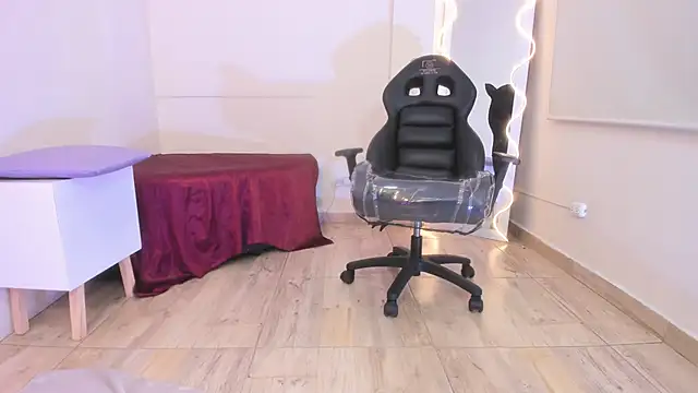 Snapshot of ocean_tay chatting on October 2025 11:06:01 AM ocean tay online show from October 2025 11:06:01 AM