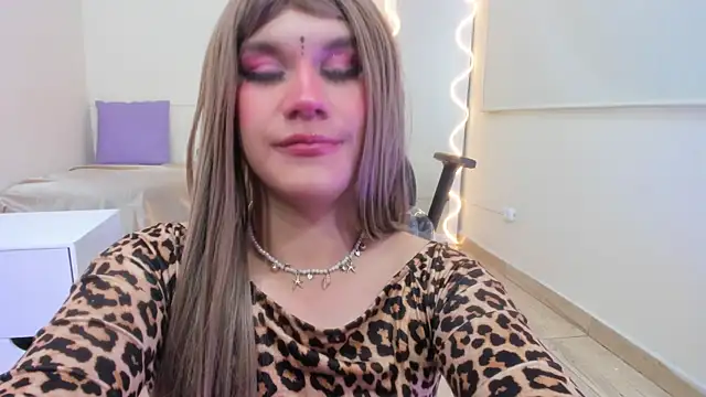 Snapshot of ocean_tay chatting on October 2025 03:56:02 PM ocean tay online show from October 2025 03:56:02 PM