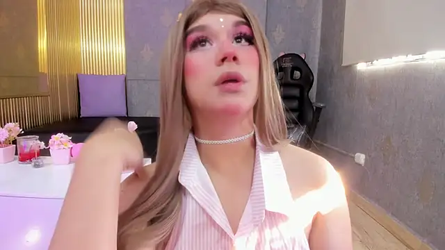 Snapshot of ocean_tay chatting on November 2025 12:27:02 PM ocean tay online show from November 2025 12:27:02 PM