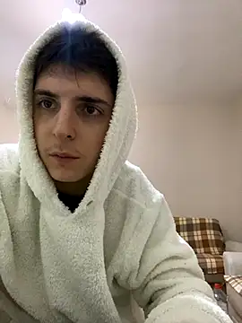 Snapshot of Emre_efe chatting on November 2025 11:18:01 PM Emre efe online show from November 2025 11:18:01 PM