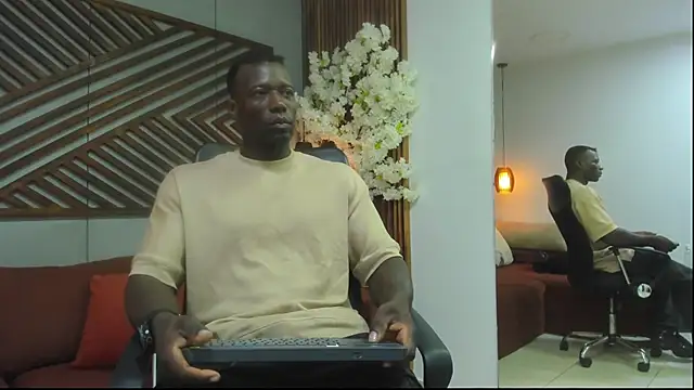 MarcusBlack  online show from October 2025 11:40:01 AM